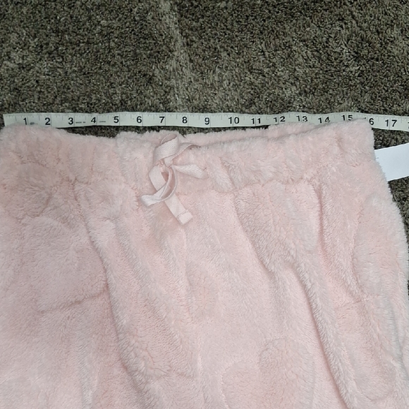 Rebellious One Sherpa Lounge Pajama Pants - L - Soft Pink Hearts - Picture 7 of 12